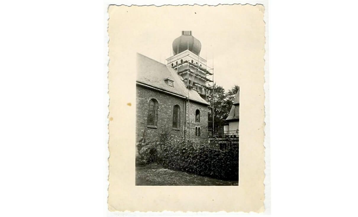 Kirche in Rönkhausen mit neuem Außenputz 1940